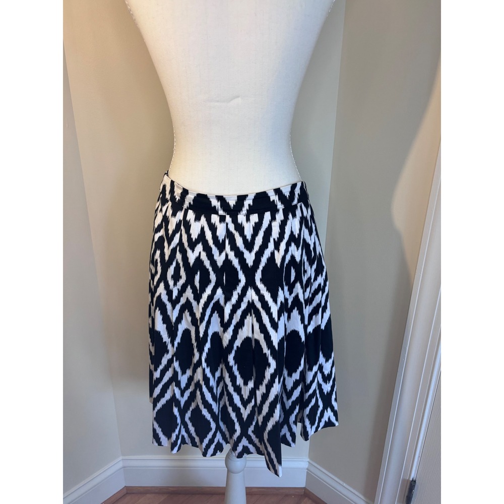 Talbots Petites Black White Ikat Diamond Pleated A-Line Skirt 8P Cotton Blend